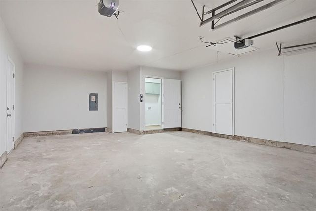 9412 S Winston Way, Oklahoma City, OK 73139