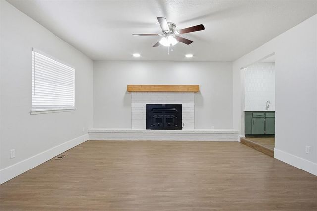 9412 S Winston Way, Oklahoma City, OK 73139