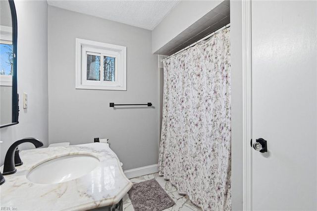 9105 Richmond RD, Toano, VA 23168