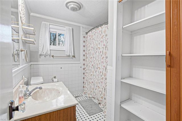 9105 Richmond RD, Toano, VA 23168