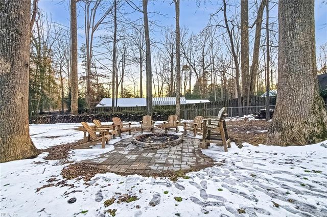 9105 Richmond RD, Toano, VA 23168