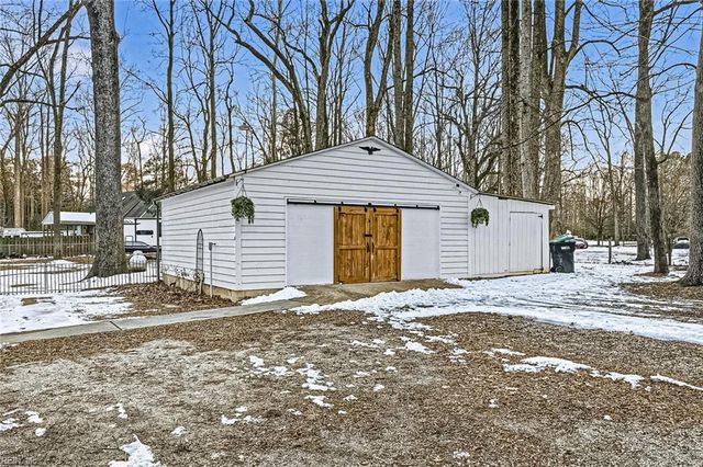 9105 Richmond RD, Toano, VA 23168