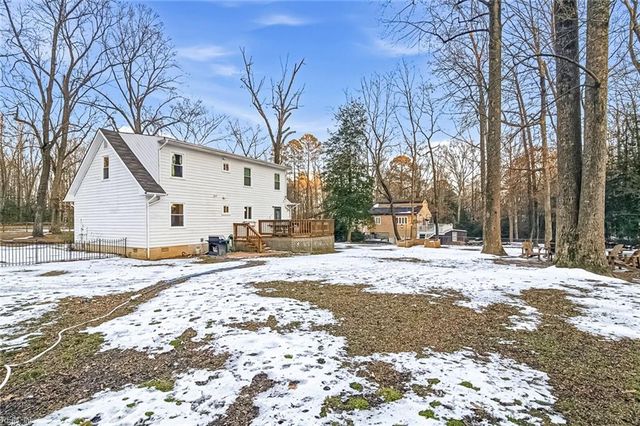 9105 Richmond RD, Toano, VA 23168