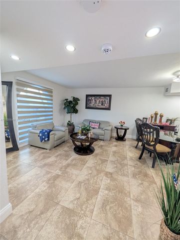 8275 NW 186th Street 801, Hialeah, FL 33015