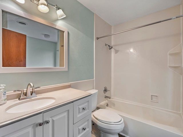 1470 Terrace Park Drive, Bettendorf, IA 52722