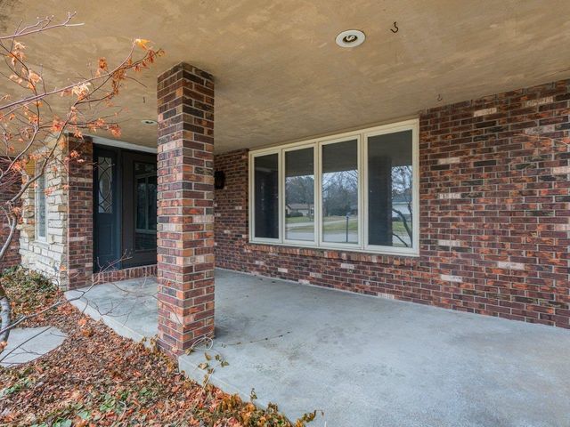 1470 Terrace Park Drive, Bettendorf, IA 52722