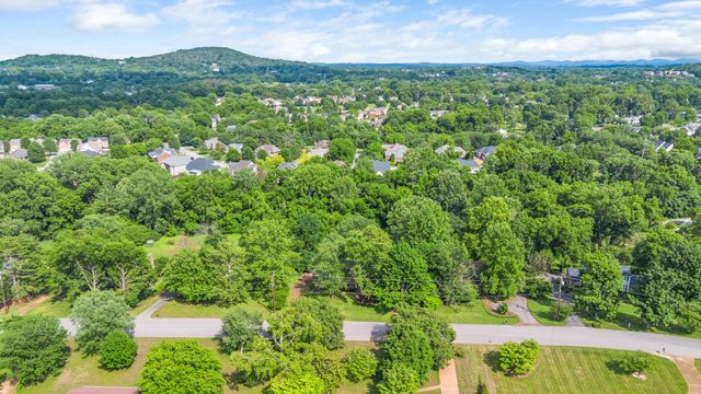 5632 Clovermeade Dr, Brentwood, TN 37027