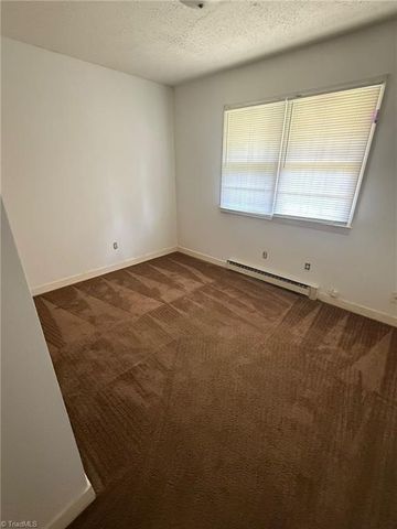 115 Forsyth Street, Thomasville, NC 27360