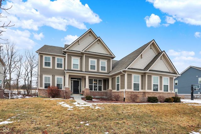 18813 Stonebluff Lane, Noblesville, IN 46062