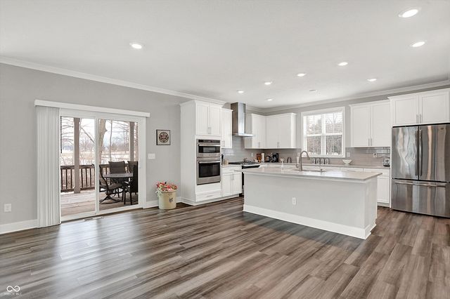 18813 Stonebluff Lane, Noblesville, IN 46062