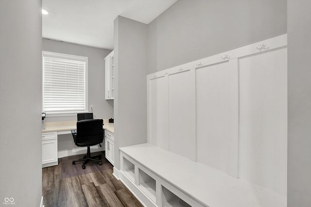 18813 Stonebluff Lane, Noblesville, IN 46062