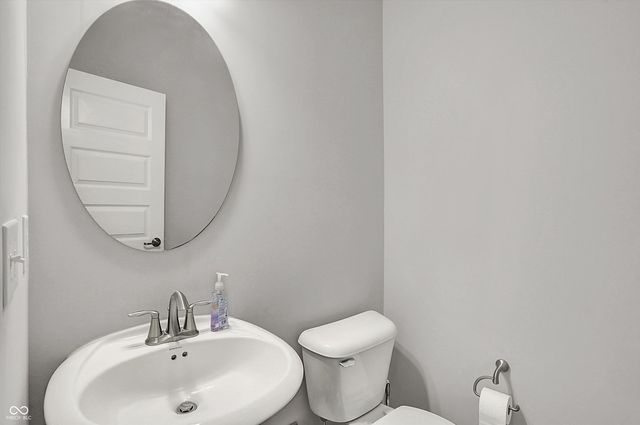 18813 Stonebluff Lane, Noblesville, IN 46062