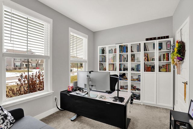 18813 Stonebluff Lane, Noblesville, IN 46062