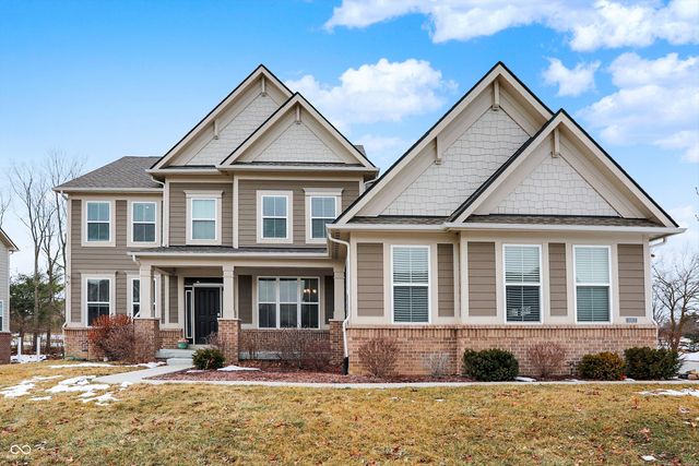 18813 Stonebluff Lane, Noblesville, IN 46062