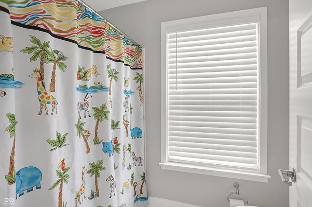 18813 Stonebluff Lane, Noblesville, IN 46062