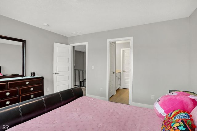 18813 Stonebluff Lane, Noblesville, IN 46062