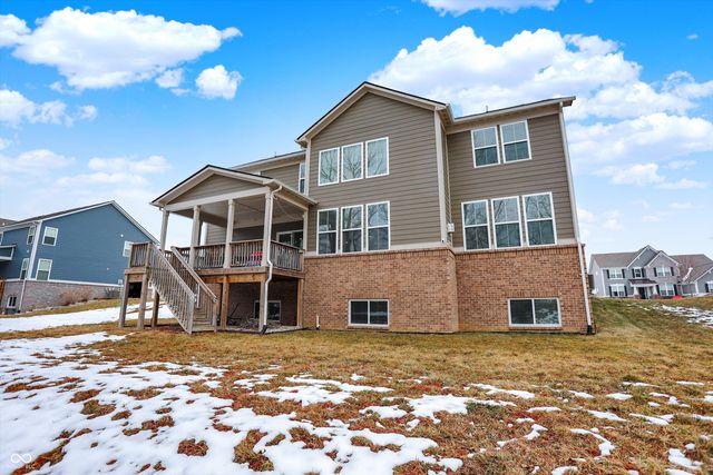 18813 Stonebluff Lane, Noblesville, IN 46062