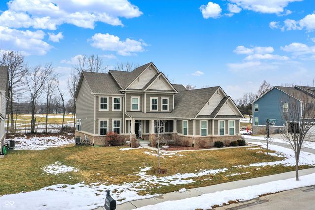 18813 Stonebluff Lane, Noblesville, IN 46062