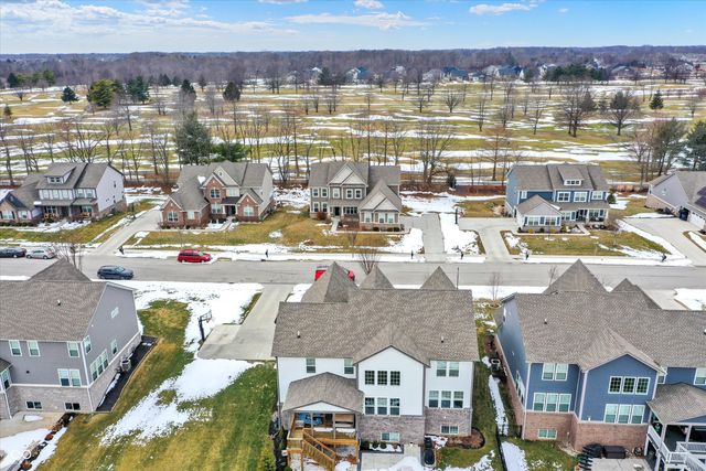 18813 Stonebluff Lane, Noblesville, IN 46062