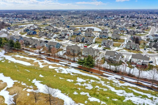 18813 Stonebluff Lane, Noblesville, IN 46062