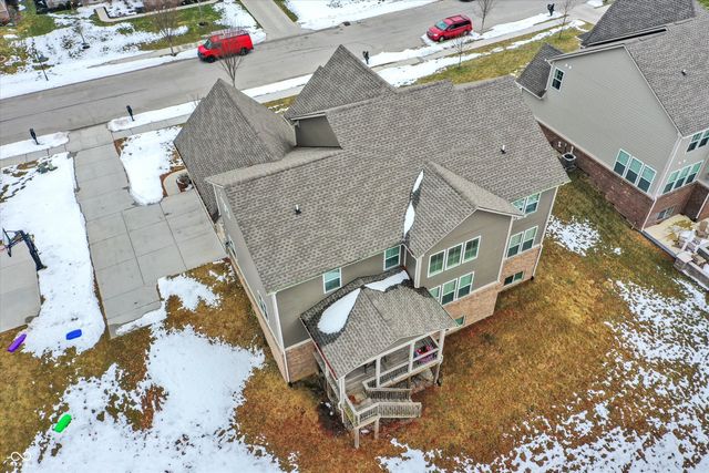 18813 Stonebluff Lane, Noblesville, IN 46062