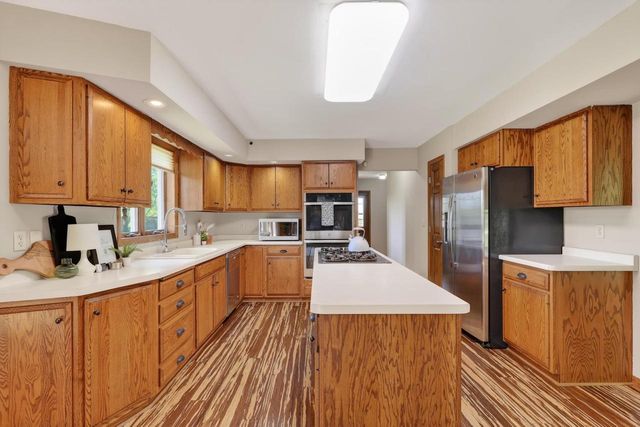 1920 BASSETT PLACE, Wisconsin Rapids, WI 54494