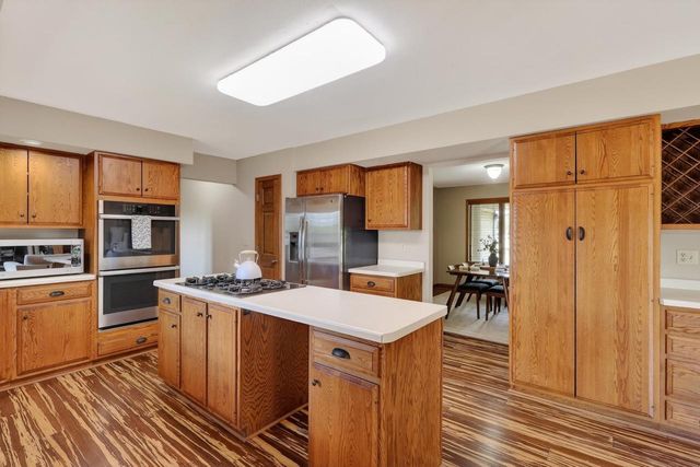 1920 BASSETT PLACE, Wisconsin Rapids, WI 54494