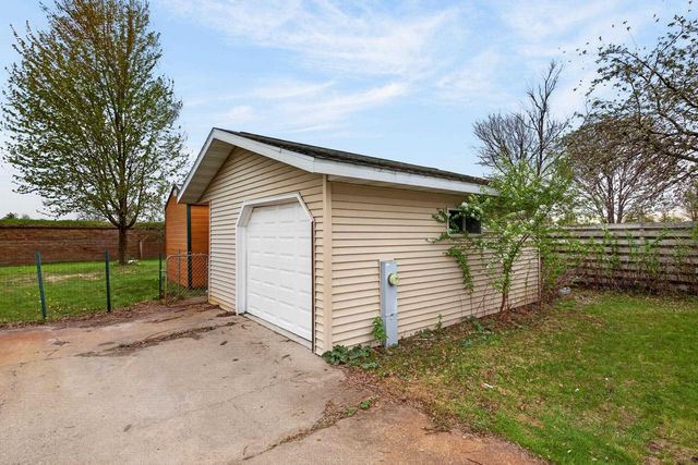 1920 BASSETT PLACE, Wisconsin Rapids, WI 54494
