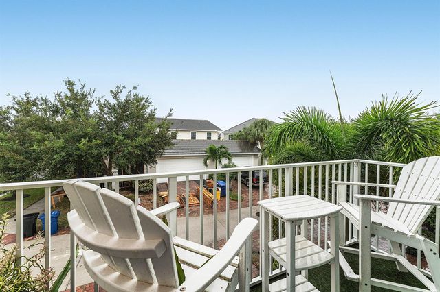 1056 Community Drive, Jupiter, FL 33458