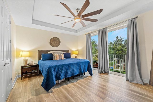 1056 Community Drive, Jupiter, FL 33458