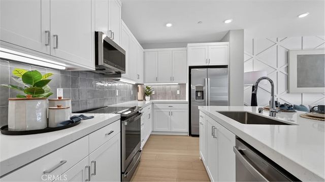 500 Park Drive 18, Carson, CA 90745