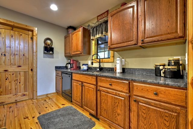 67 Lakeshore Drive, Blairsville, GA 30512