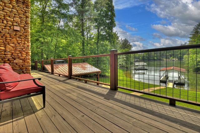 67 Lakeshore Drive, Blairsville, GA 30512