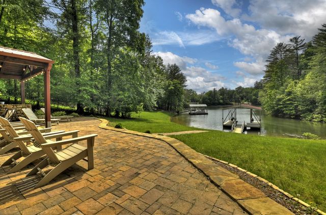 67 Lakeshore Drive, Blairsville, GA 30512