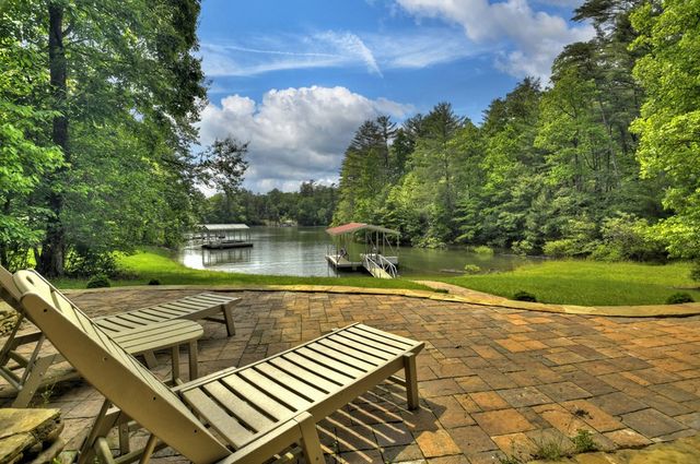 67 Lakeshore Drive, Blairsville, GA 30512