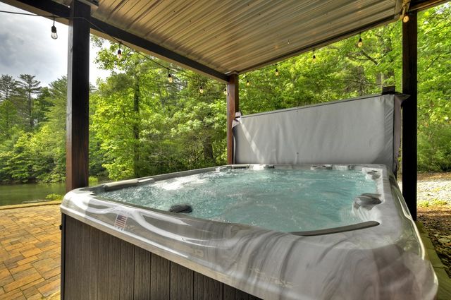 67 Lakeshore Drive, Blairsville, GA 30512