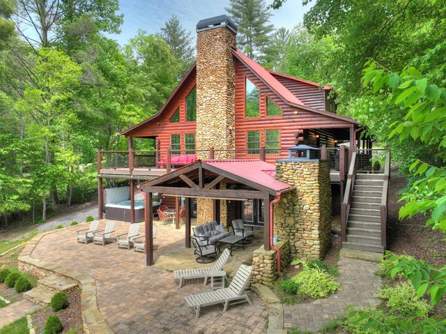 67 Lakeshore Drive, Blairsville, GA 30512