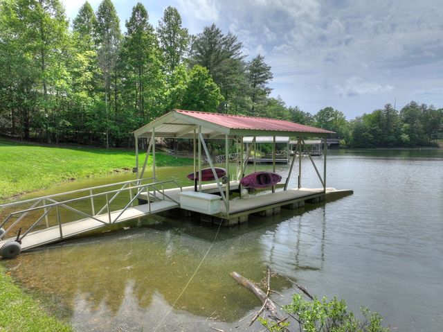 67 Lakeshore Drive, Blairsville, GA 30512