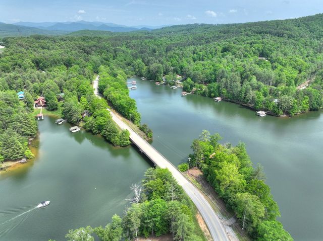 67 Lakeshore Drive, Blairsville, GA 30512