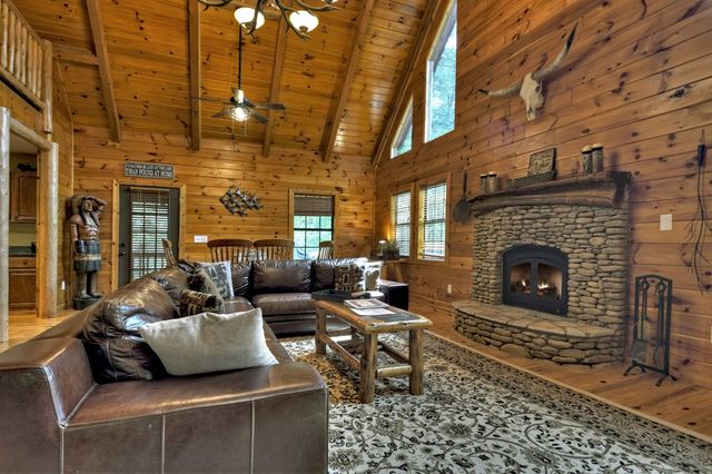 67 Lakeshore Drive, Blairsville, GA 30512