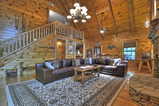 67 Lakeshore Drive, Blairsville, GA 30512