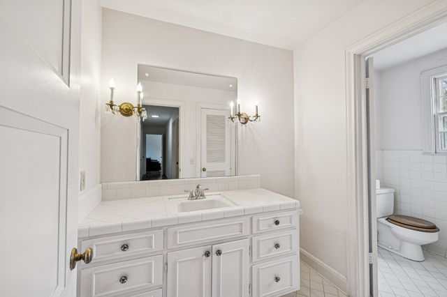 718 Murfreesboro Rd, Franklin, TN 37064