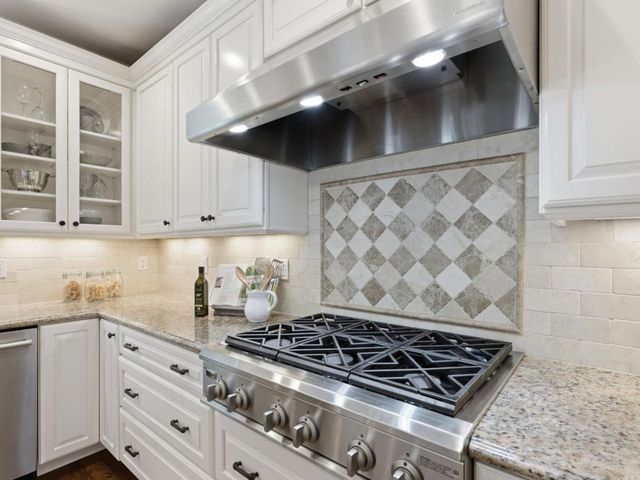 345 Vine Street, Menlo Park, CA 94025