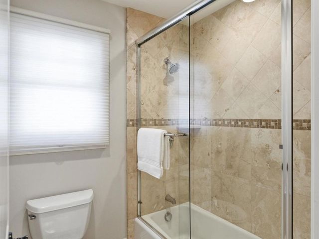 345 Vine Street, Menlo Park, CA 94025