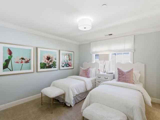 345 Vine Street, Menlo Park, CA 94025