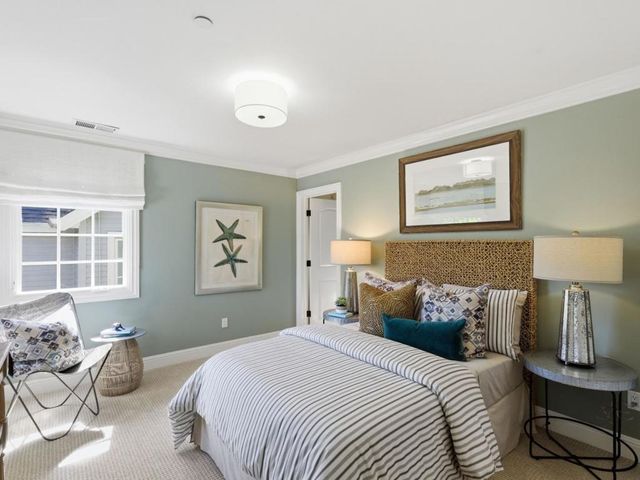 345 Vine Street, Menlo Park, CA 94025