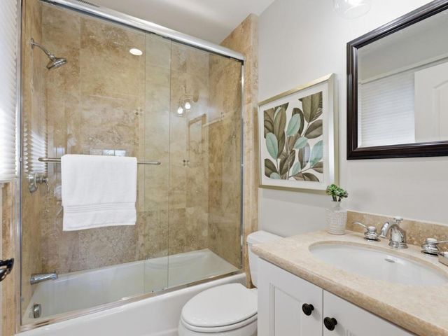 345 Vine Street, Menlo Park, CA 94025