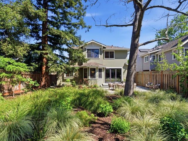 345 Vine Street, Menlo Park, CA 94025