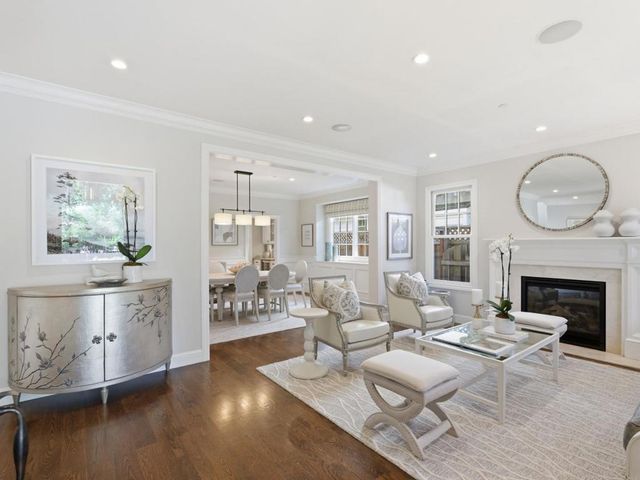 345 Vine Street, Menlo Park, CA 94025