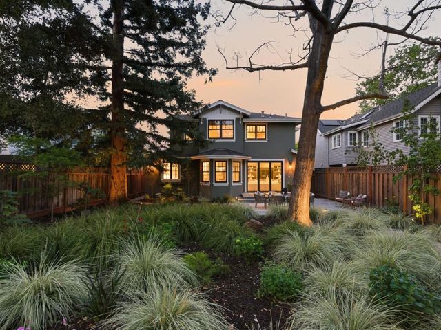 345 Vine Street, Menlo Park, CA 94025